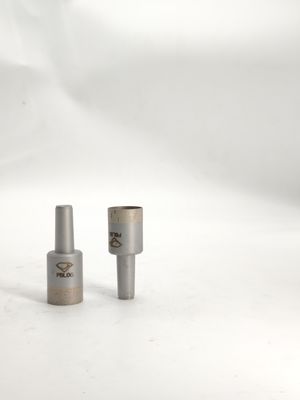 OBMはガラス穴あけ工具が異なったすねと芯を取るダイヤモンドを焼結させた