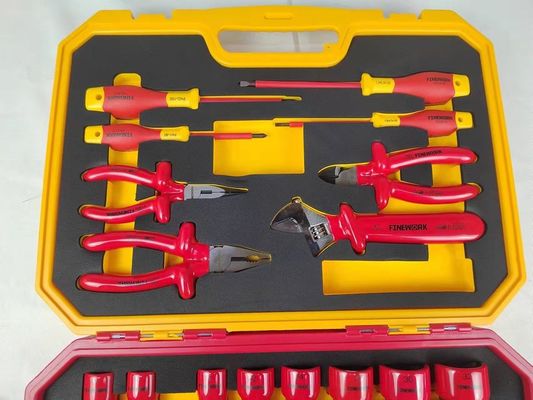 29PCS電気技師の工具セット1000V VDEは電気Handtoolセットを絶縁した