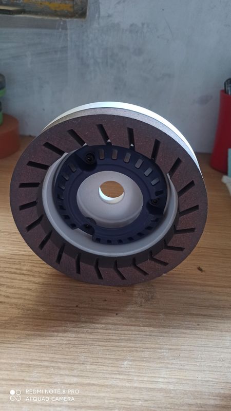 硬さ 薄いガラスを磨く樹脂カップホイール 直径100/130/150/175mm